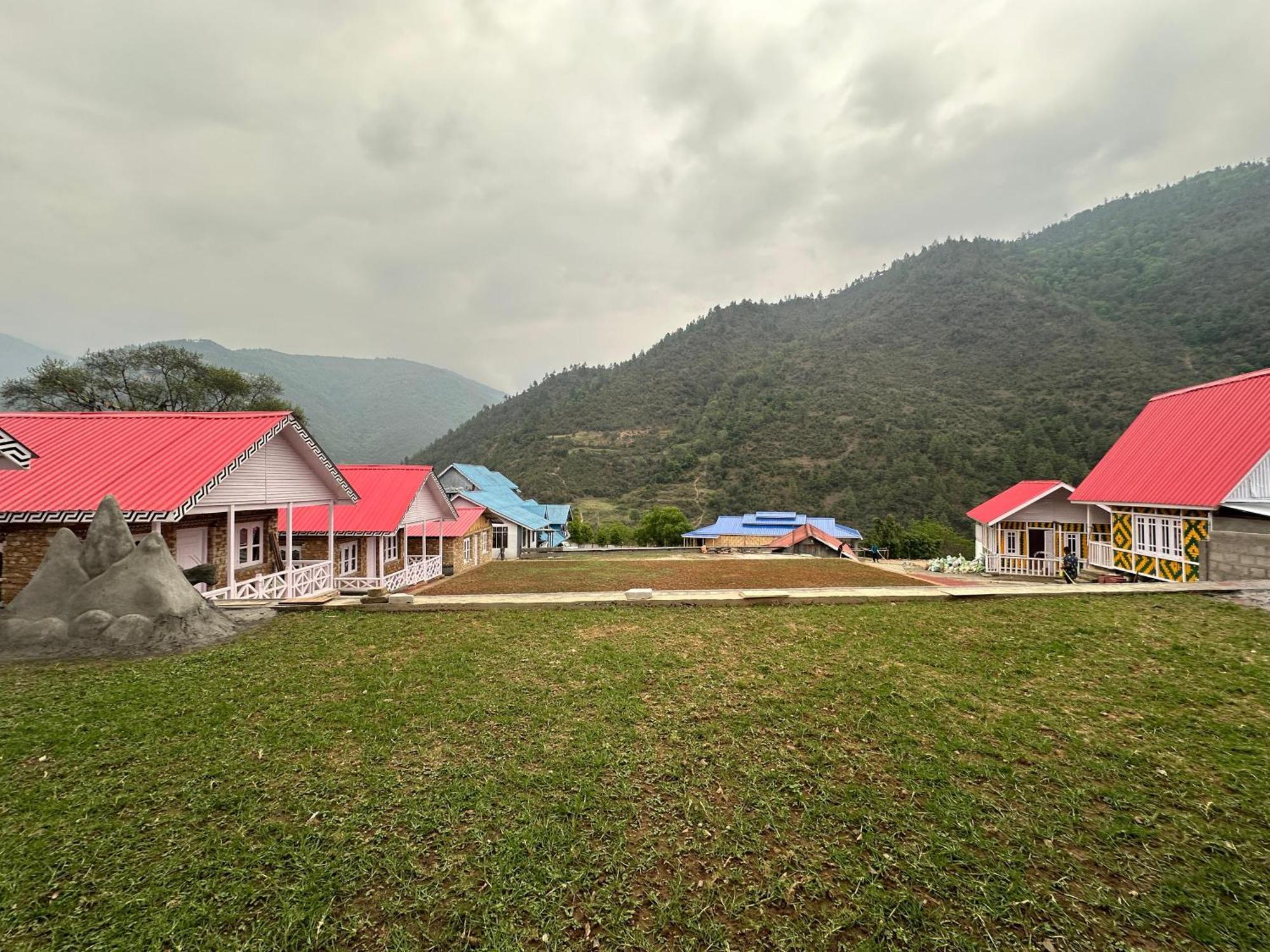 Apartamento Brokpa Estate Dirāng Exterior foto