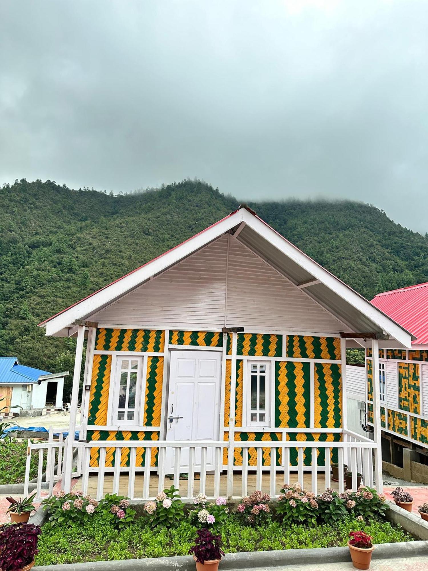 Apartamento Brokpa Estate Dirāng Exterior foto
